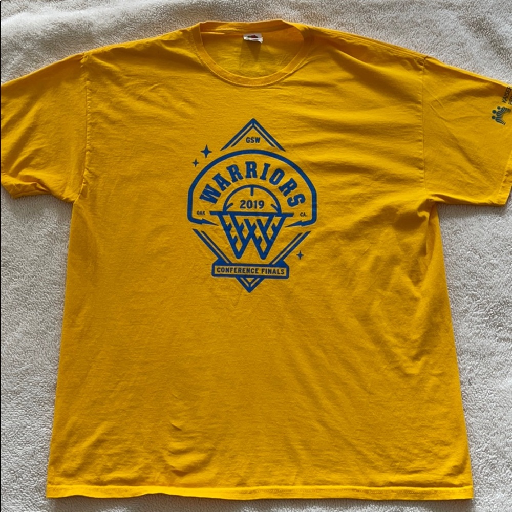 NWOT Golden State Warriors tee shirt Fruit of the Loom XL